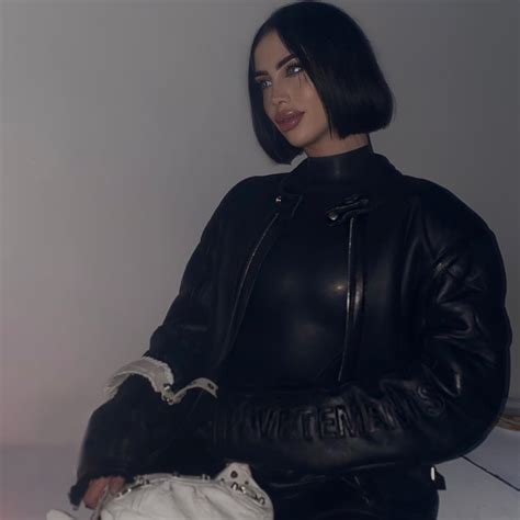 ‎MEZ مريم‎ (@mezafram) • Instagram photos and videos.